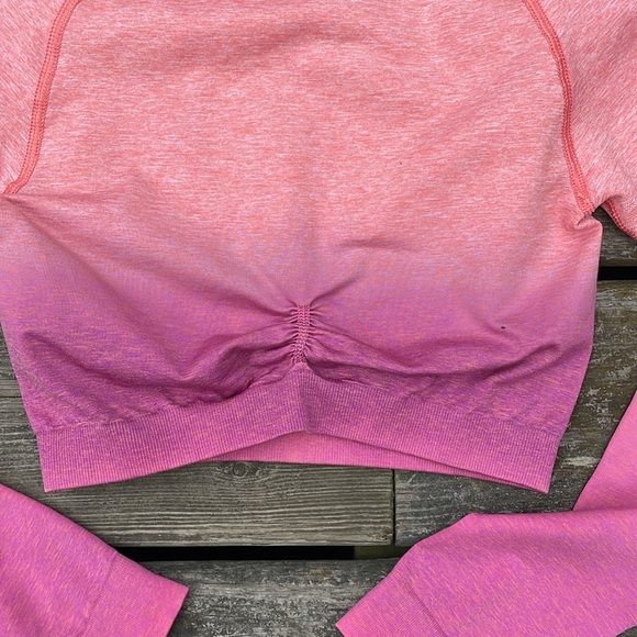 Gymshark Adapt Ombre Seamless Long Sleeve Crop Top Womens Size S Pink Orange. - Picture 7 of 7